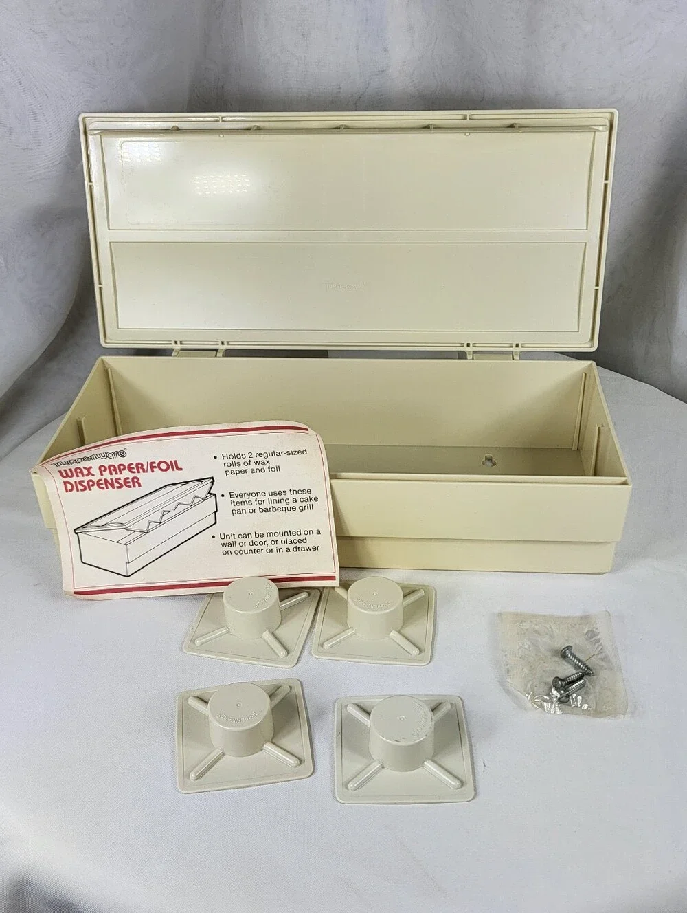 Tupperware #1572-1 Cream Plastic Wax Paper & Foil Dispenser